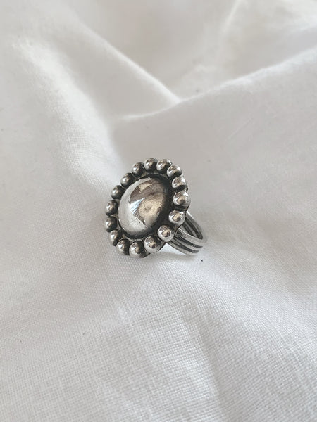 Round Flower Ball Silver Ring