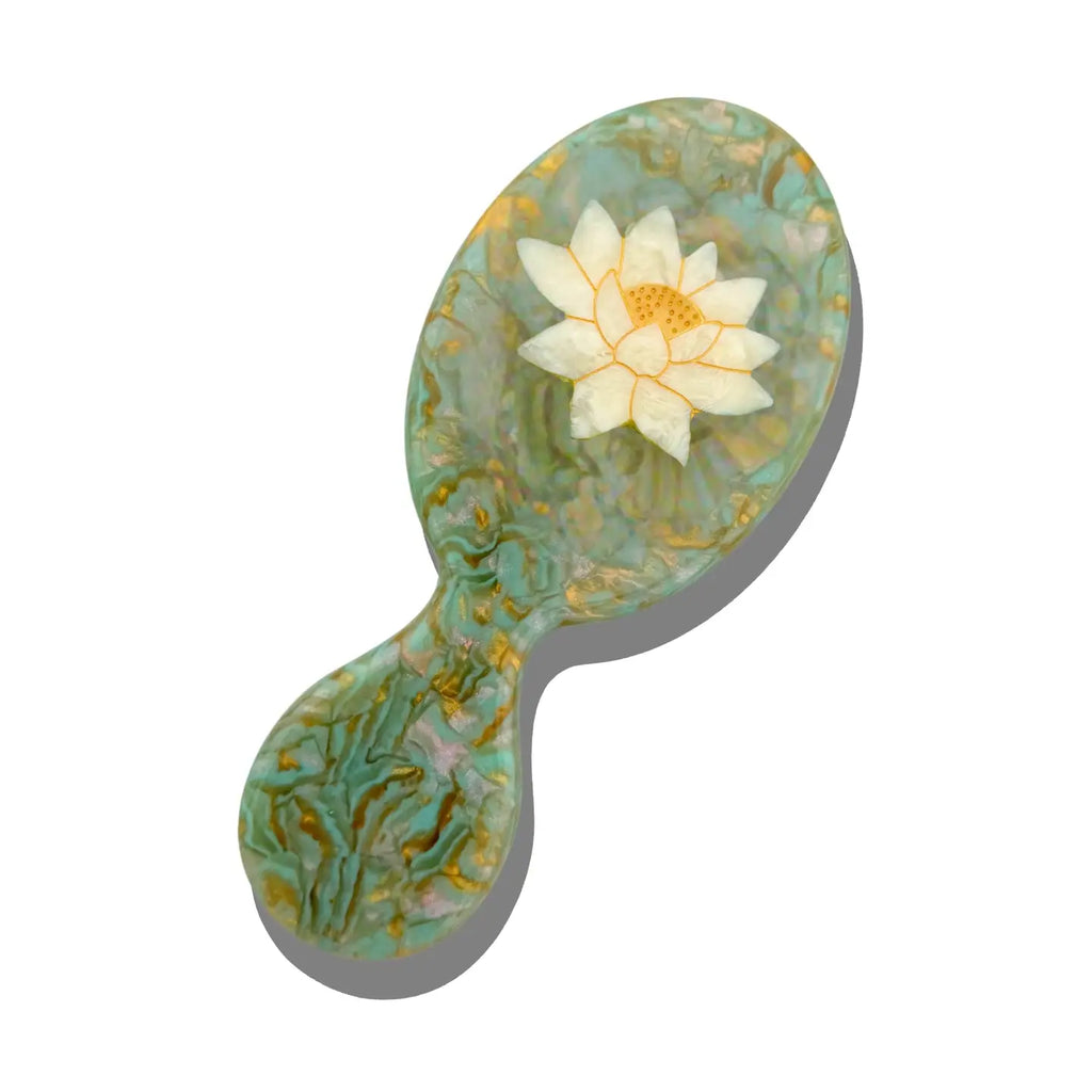 Lotus Handbag Hero Brush
