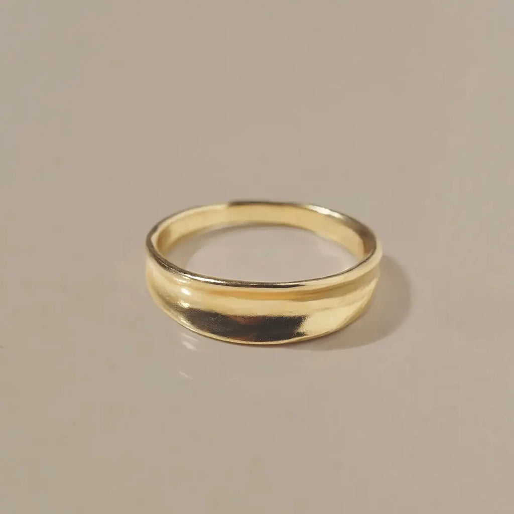 Vesta Ring