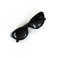 90's Black Cat-Eye Sunglasses